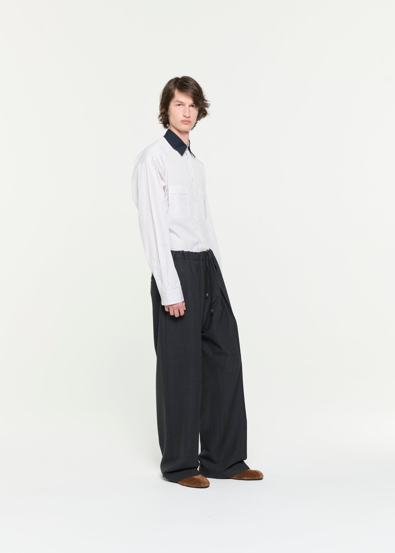 ウールギャバジン タックパンツ