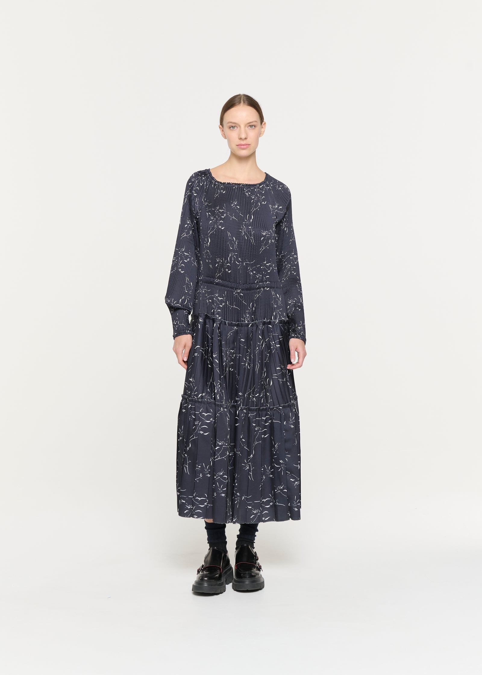 シアノタイプツイル ロングスリーブプリーツドレス