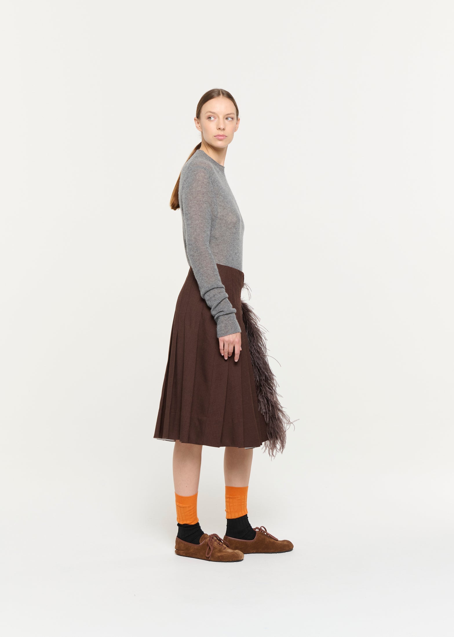 グリサイユ フェザー付きプリーツスカート