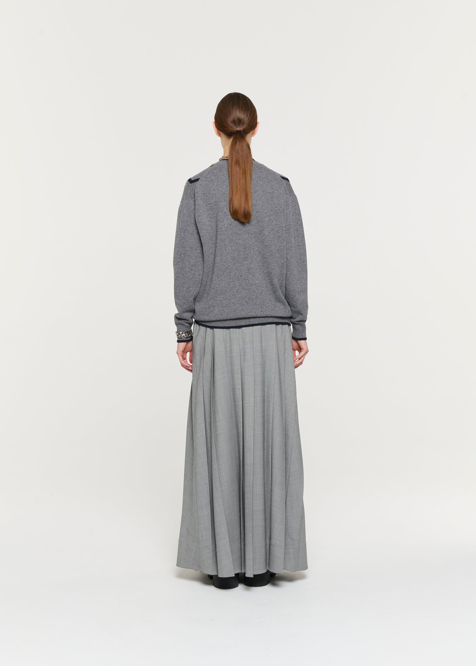 グリサイユ フェザー付きプリーツマキシスカート