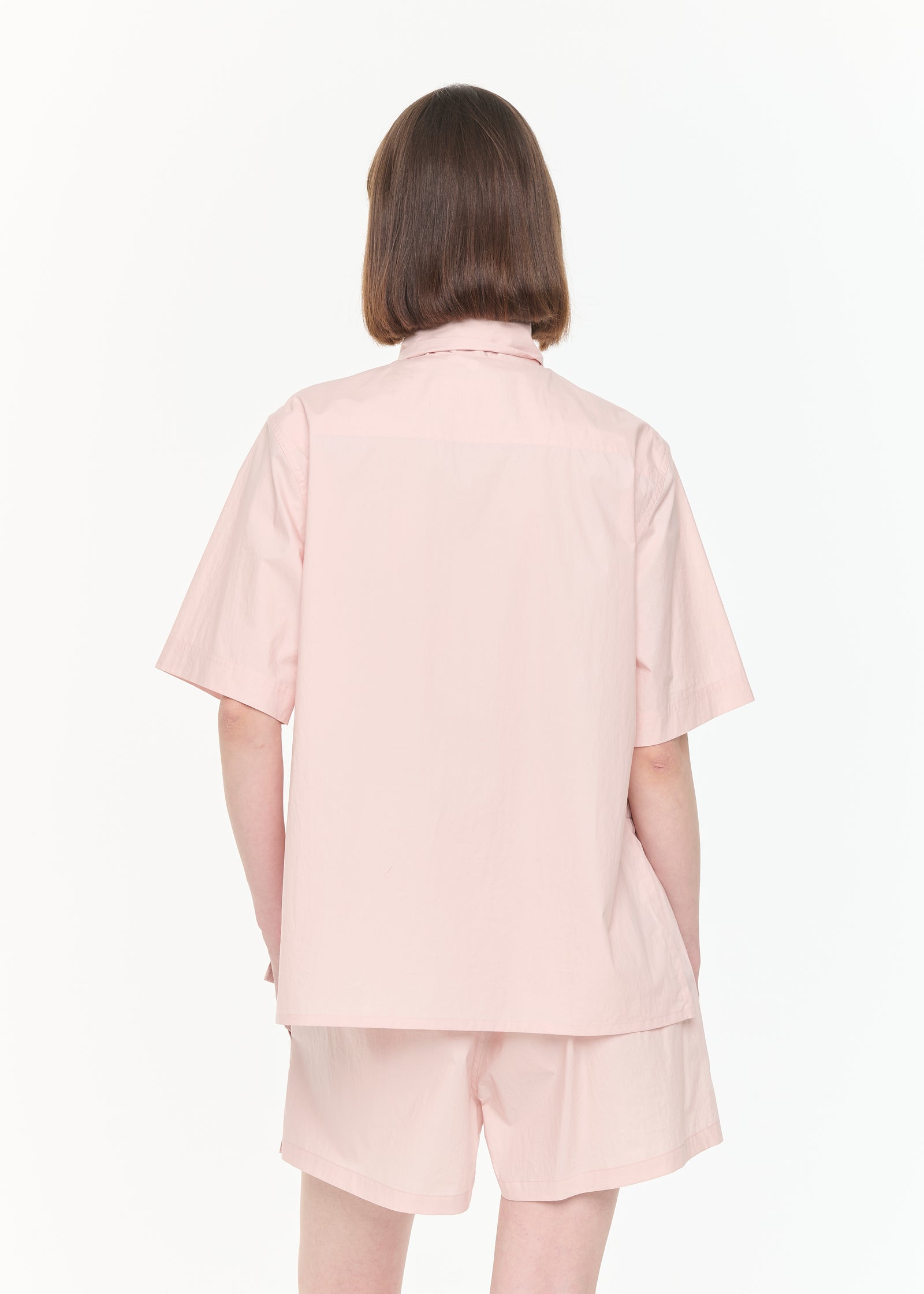 ベビーピンク Vネック コットンシャツ