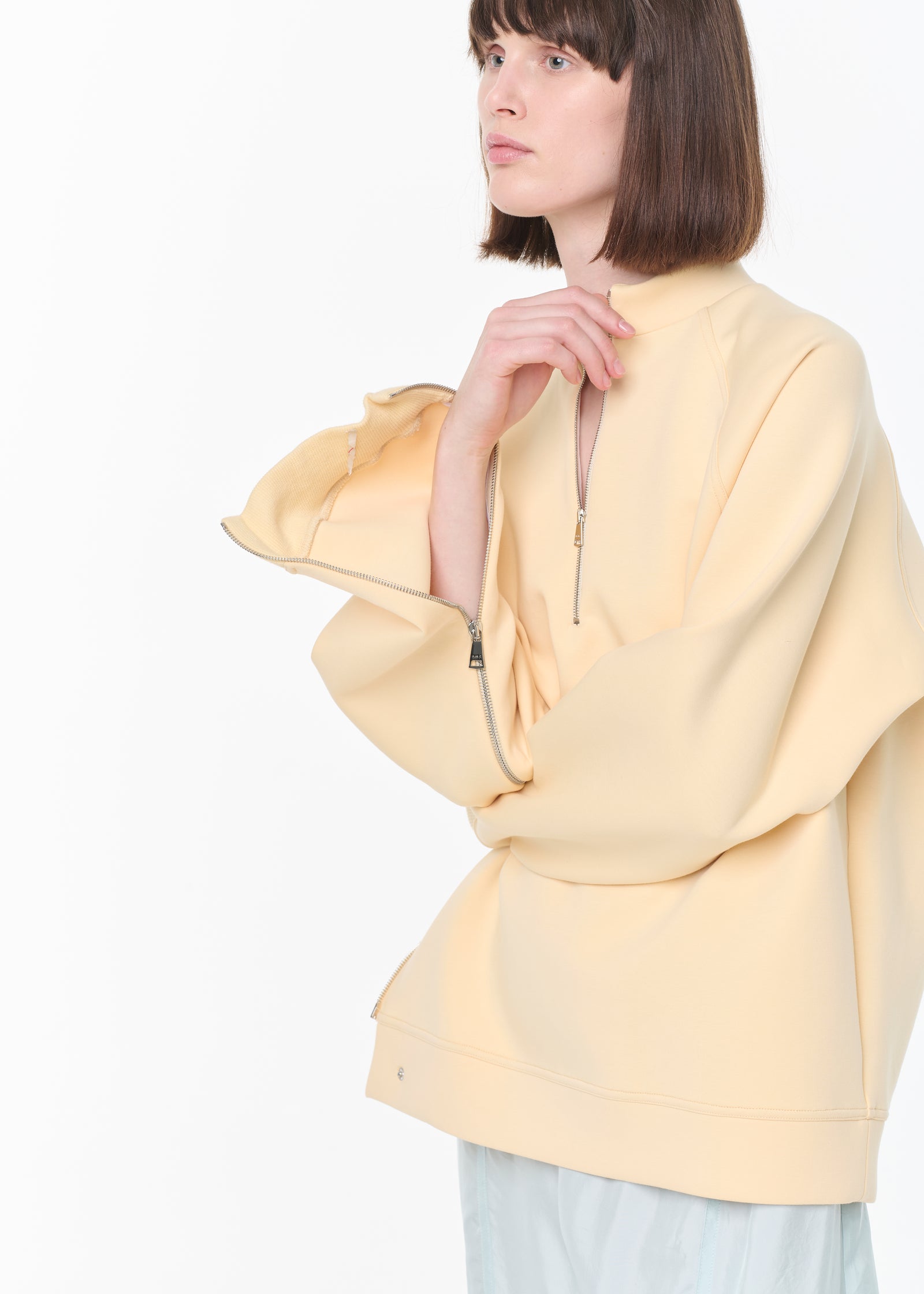 リラックスフィット スウェットシャツ（ストローカラー）