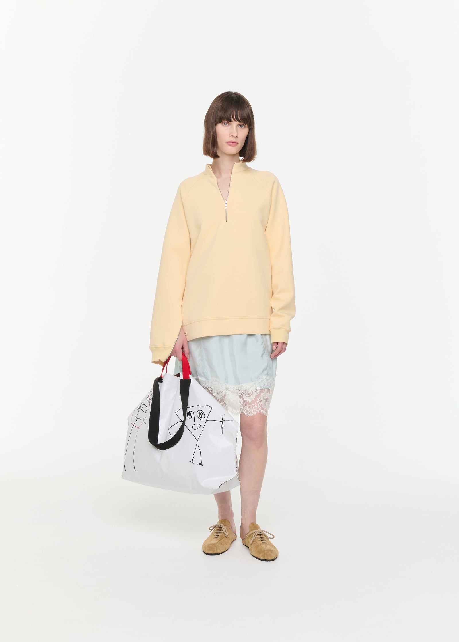 リラックスフィット スウェットシャツ（ストローカラー）