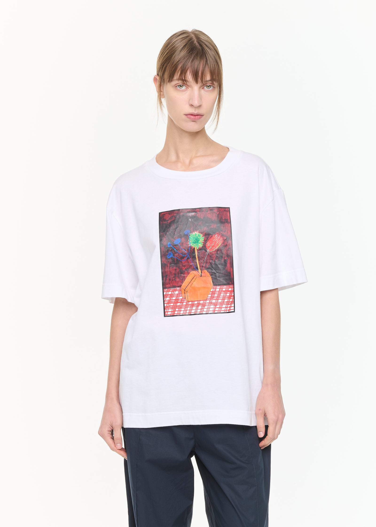 花瓶プリントTシャツ