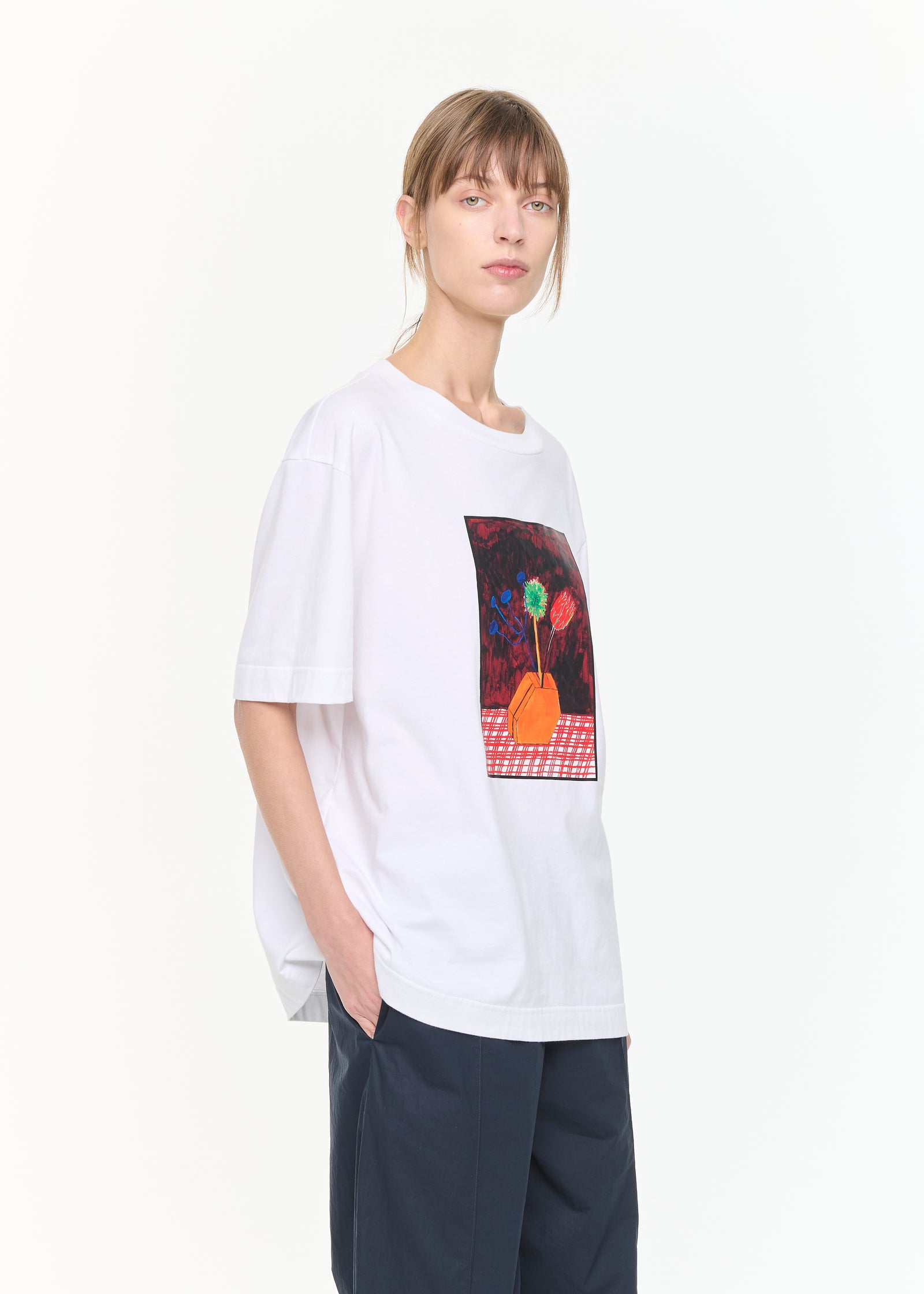 花瓶プリントTシャツ