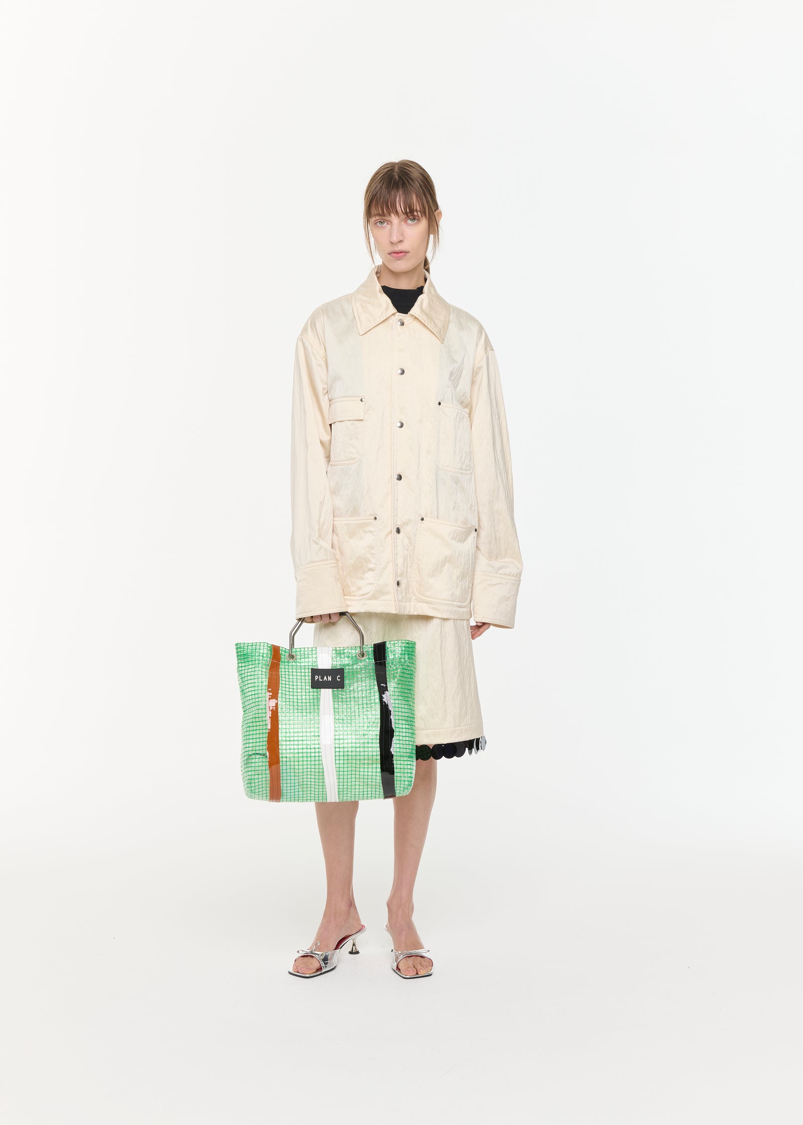 エッグホワイトナイロンジャケット