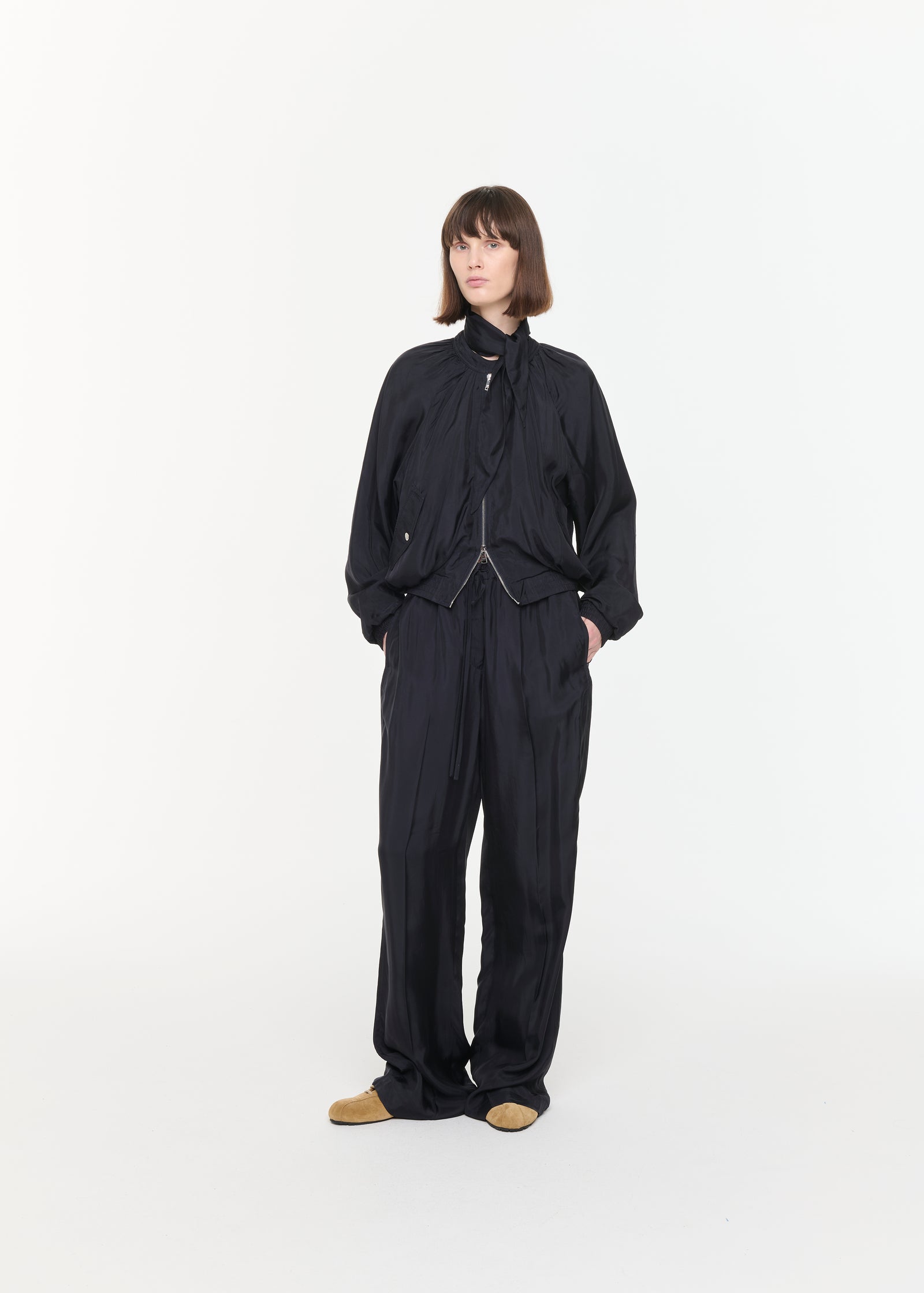 FLATS THE ブラック BOMBER FIT RELAXED BANNER ma-1 ma1 ALLSAINTS（オールセインツ） ボンバージャケット新品 ジャケット・アウター