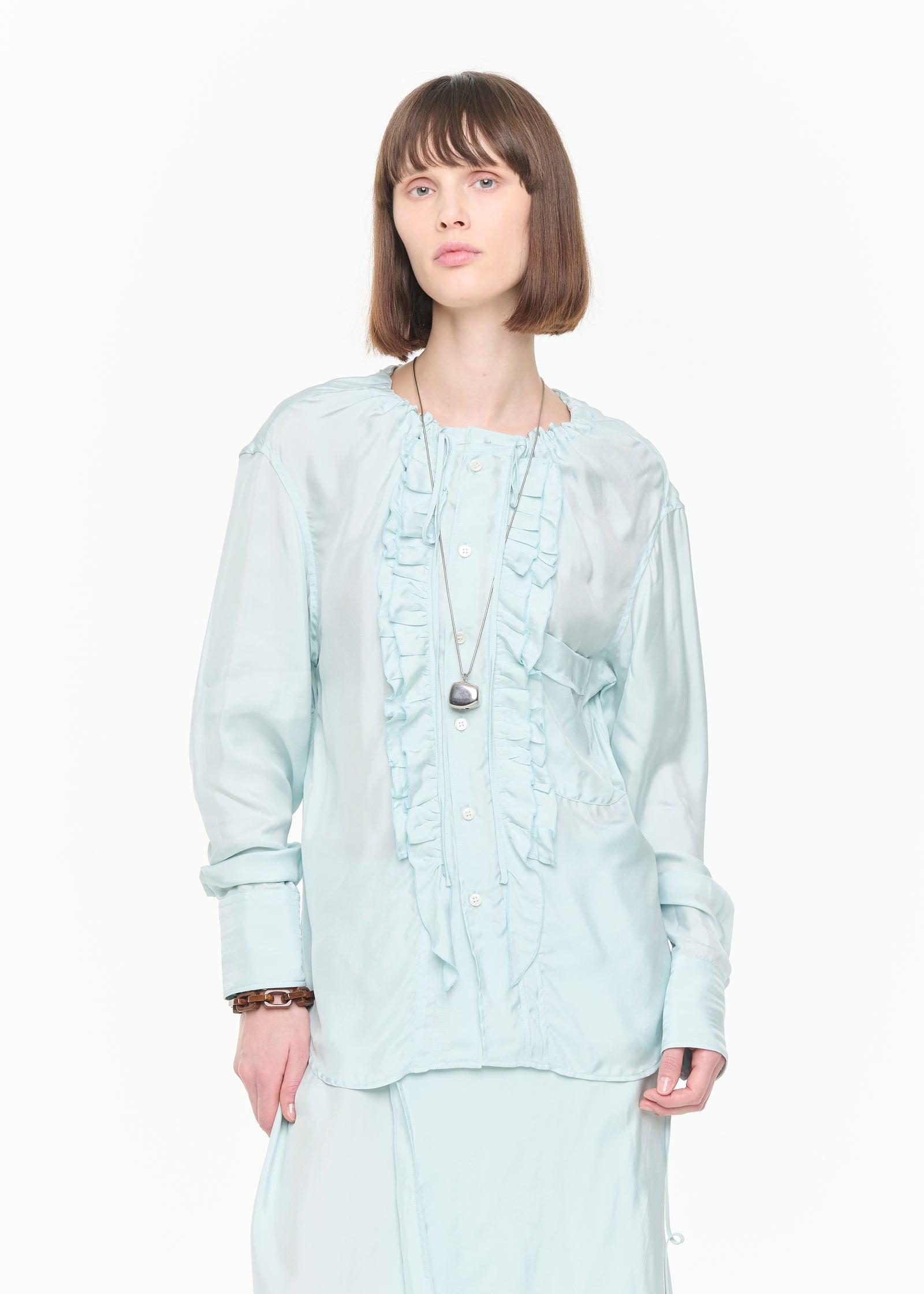 フリル付きライトビスコースシャツ