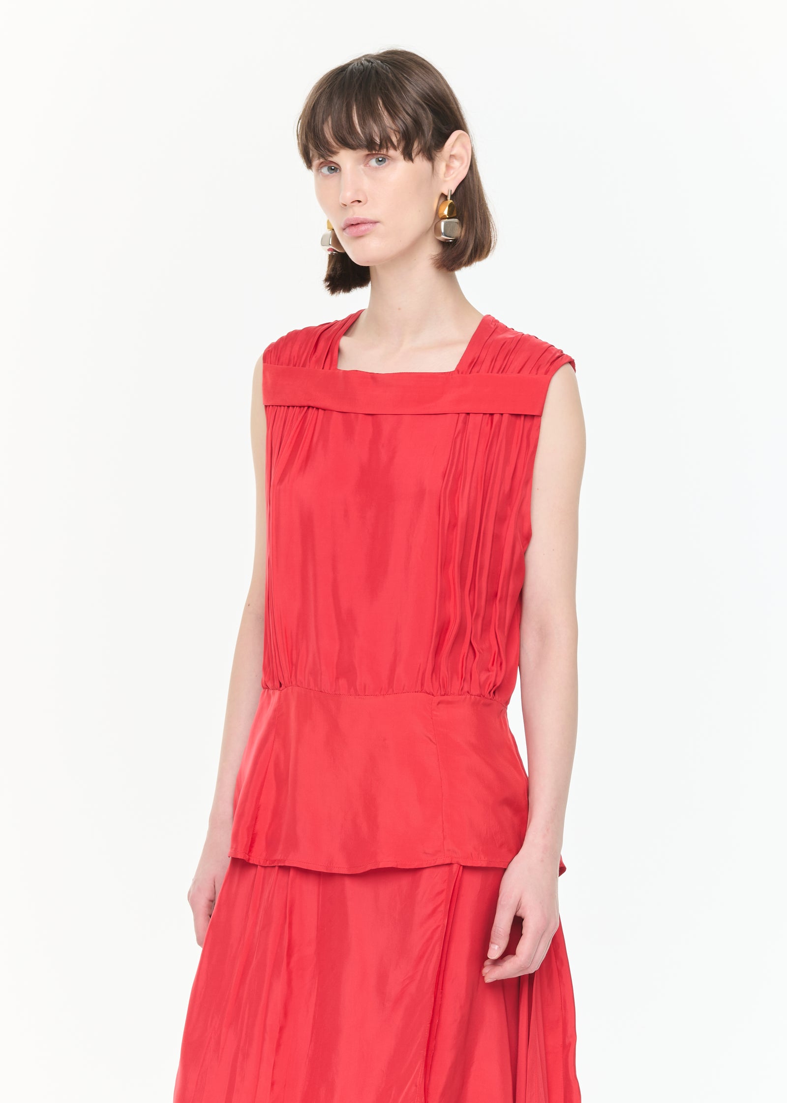 ファイアレッドトップ