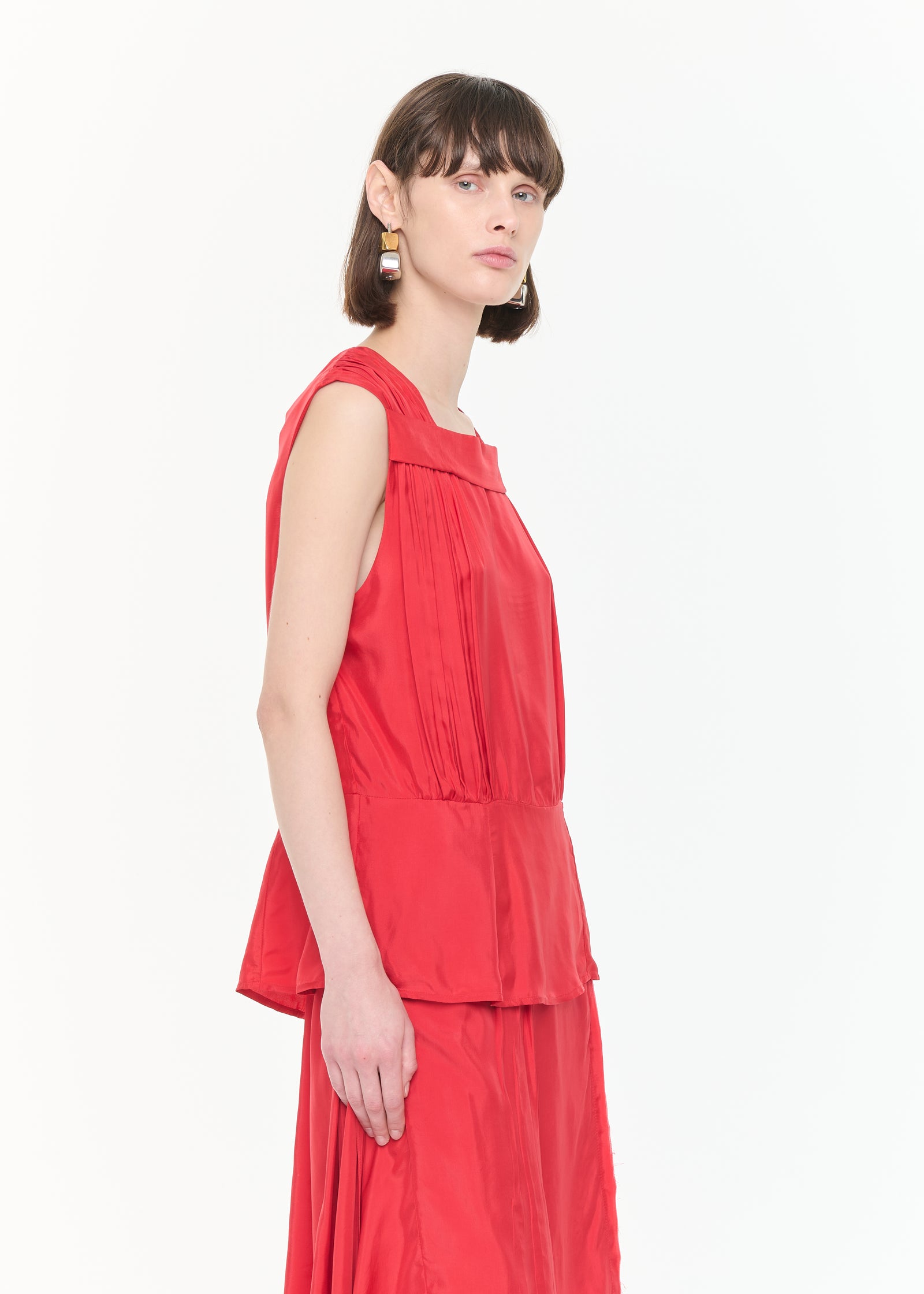 ファイアレッドトップ