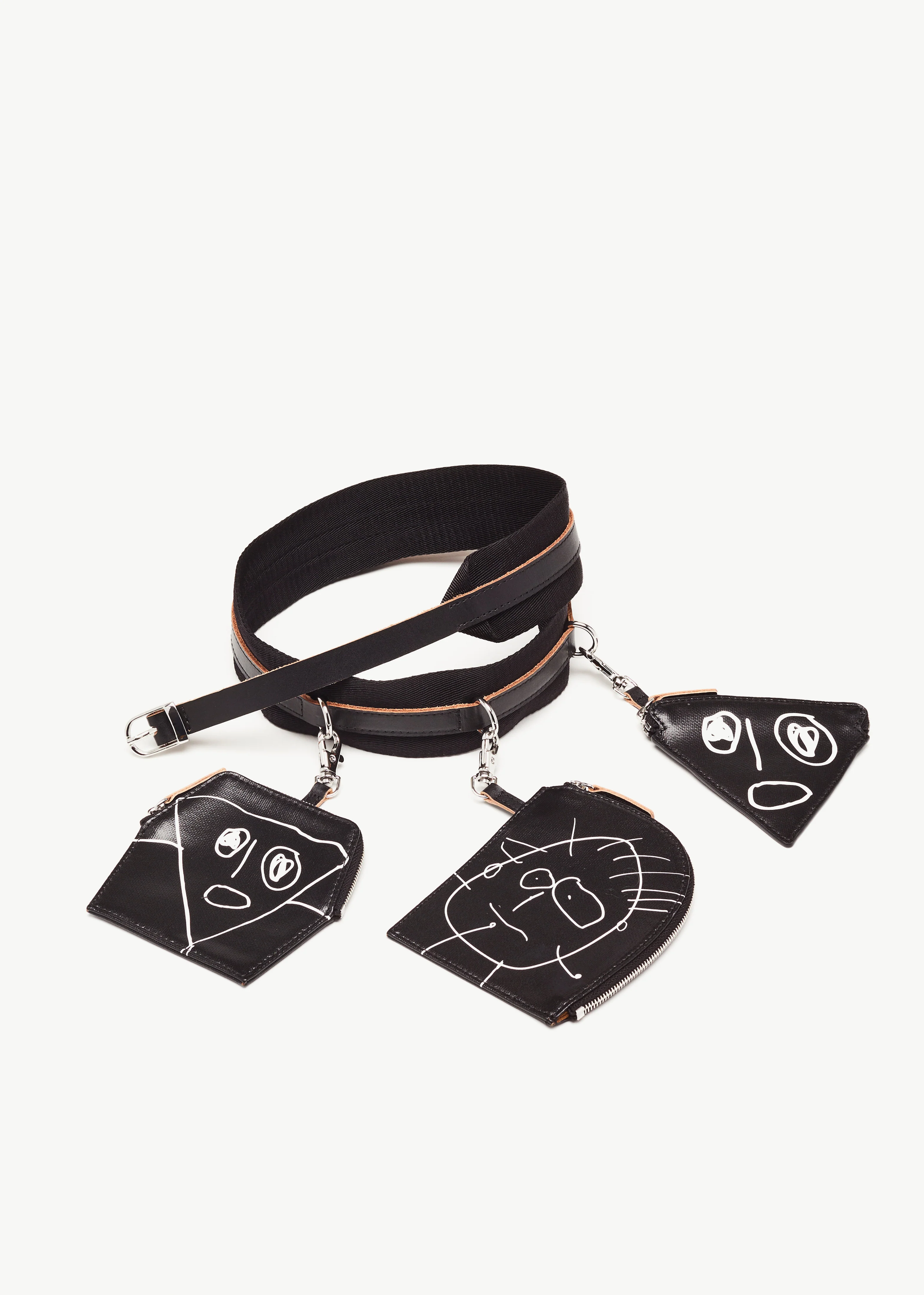 美品プランシーPLAN C TAKE CAREバックプリント ナイロンポンチョ Plan C/プラン C｜「プラン C」から、サステナブルなカプセル