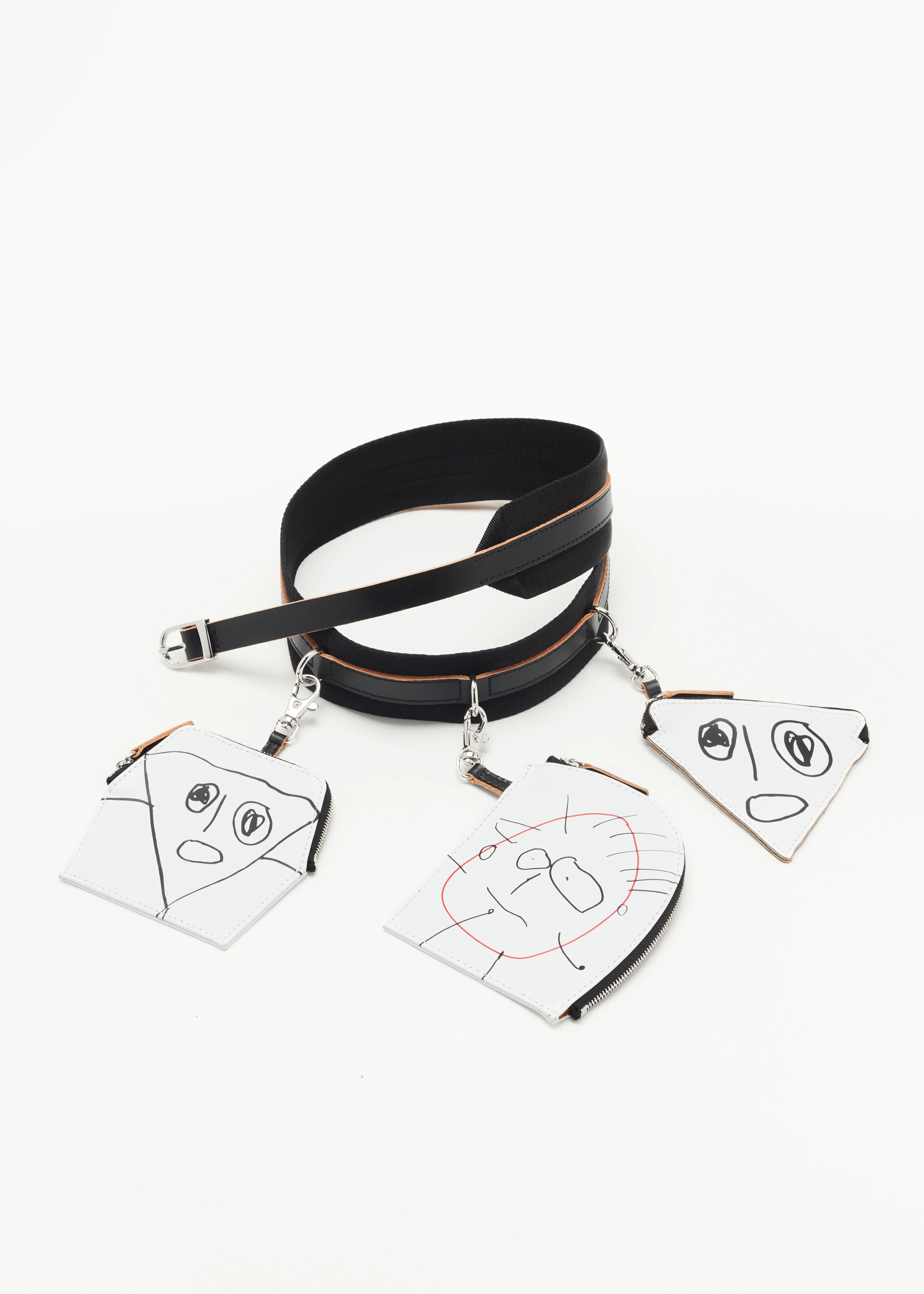 ピリアンドビアンカレザークロスボディーウォレット付きベルト ピリアンドビアンカレザークロスボディーウォレット付きベルト