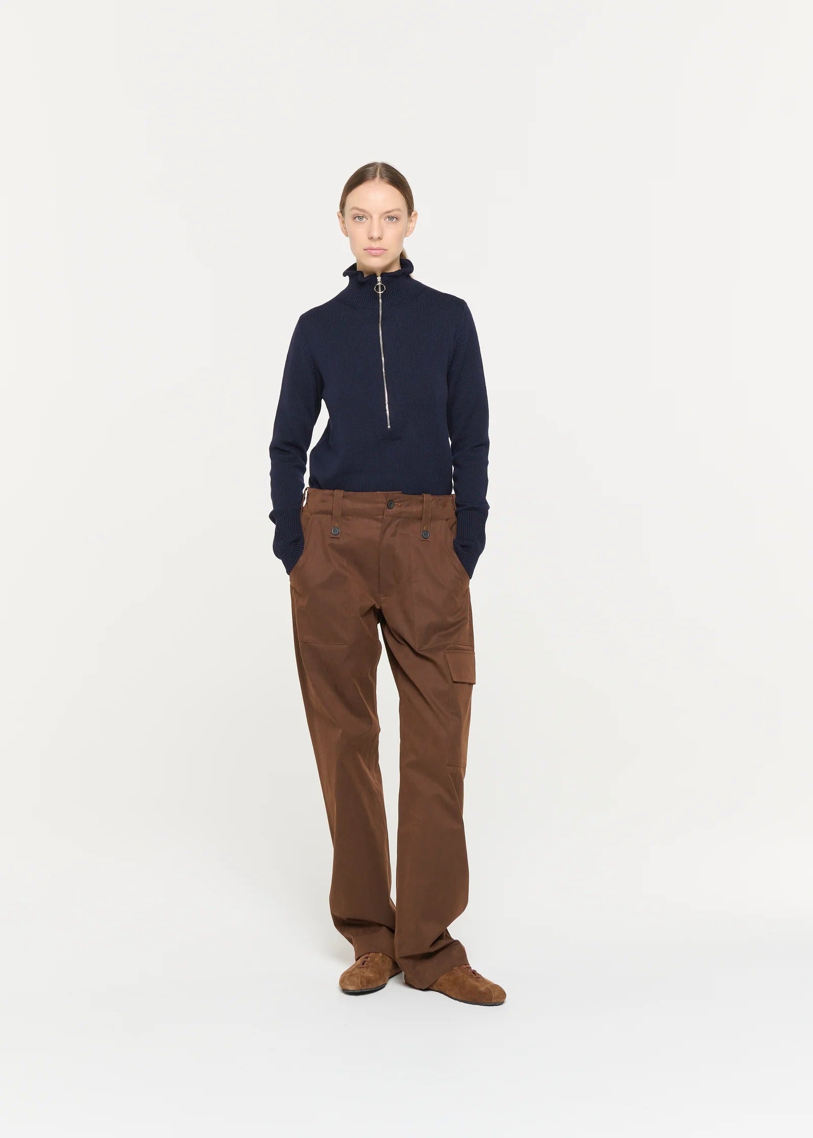 デラヴェコットンツイル カーゴストレートレッグパンツ